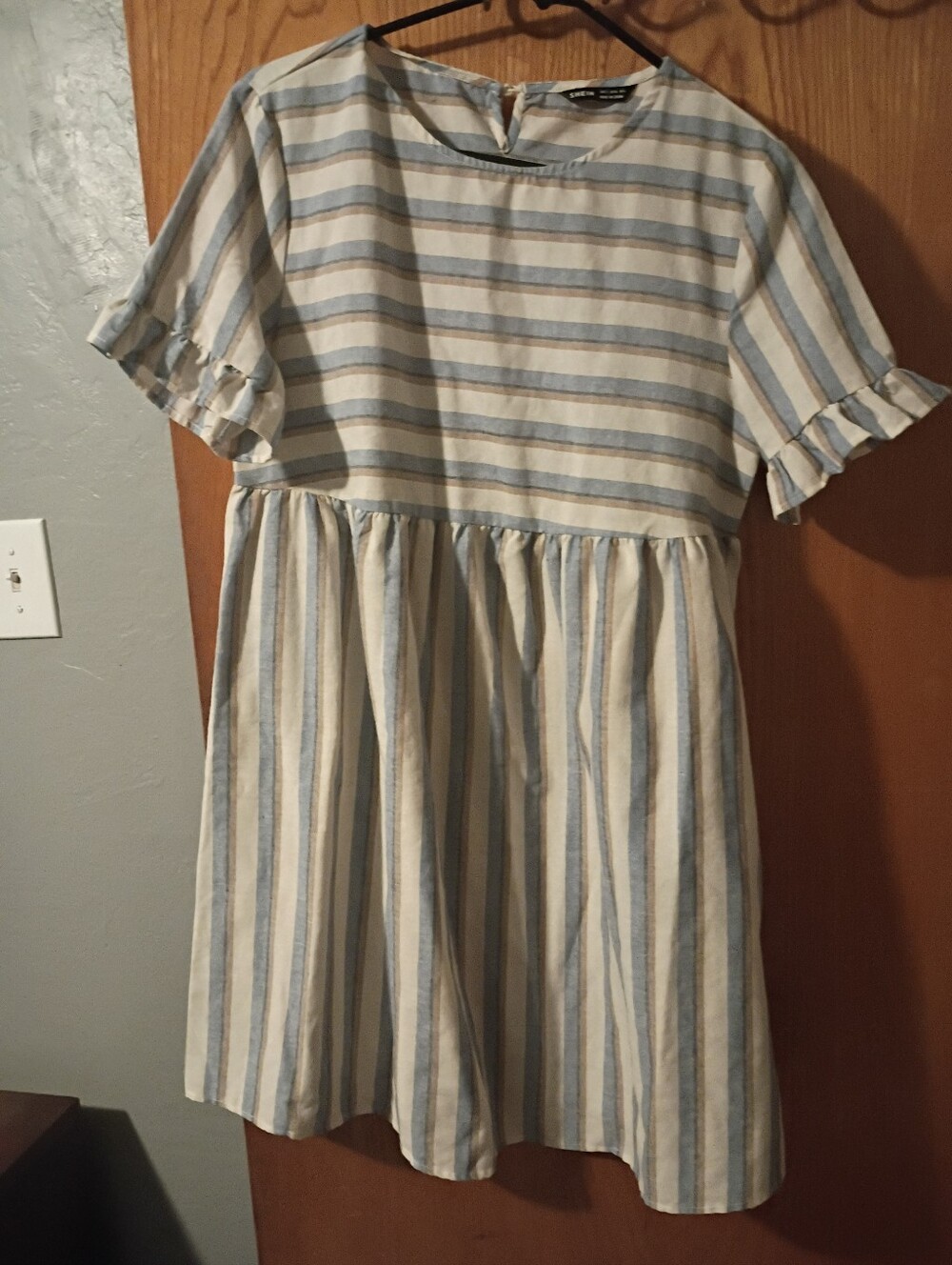 SHEIN Blue and Cream Striped Ruffle-Sleeve Kids Dress